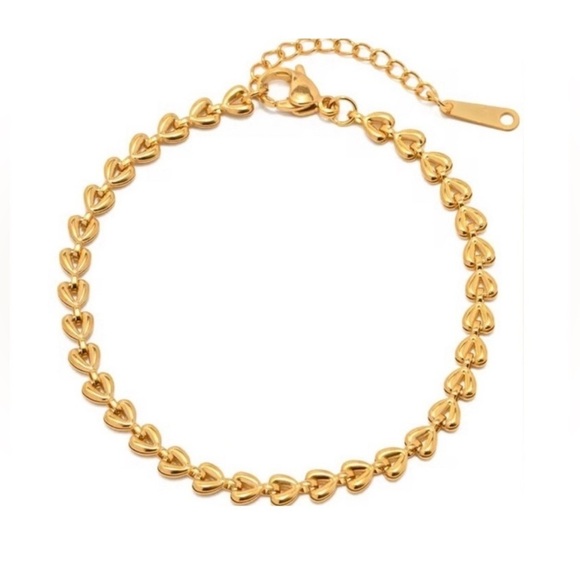 18K Gold Plated Heart Bracelet - Gold Jewelry - Picture 2 of 4